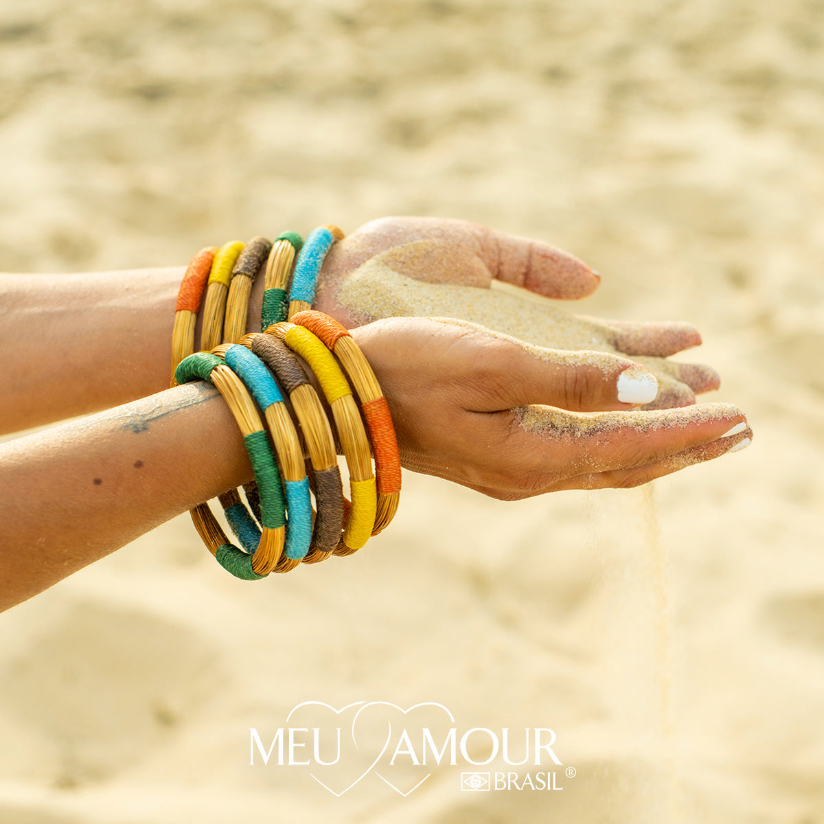 nos 5 couleurs de bracelets naturels meuamourbrasil en or vegetal - Capim Dourado. 